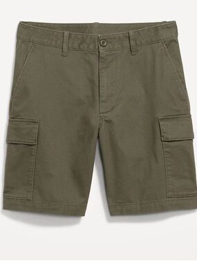 NWT Old Navy Men’s Olive Green Cargo Shorts - Classic Pocket Style. Size 42